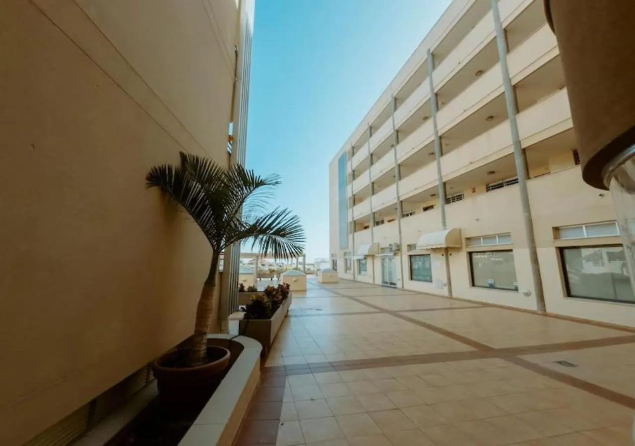 شقة Seaview Splendor 2 Bedroom Modern Comfort أذيخي